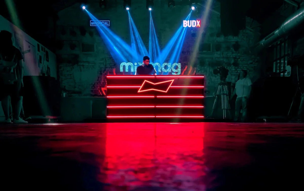 BUDX — BUDX, in the wild, image 7